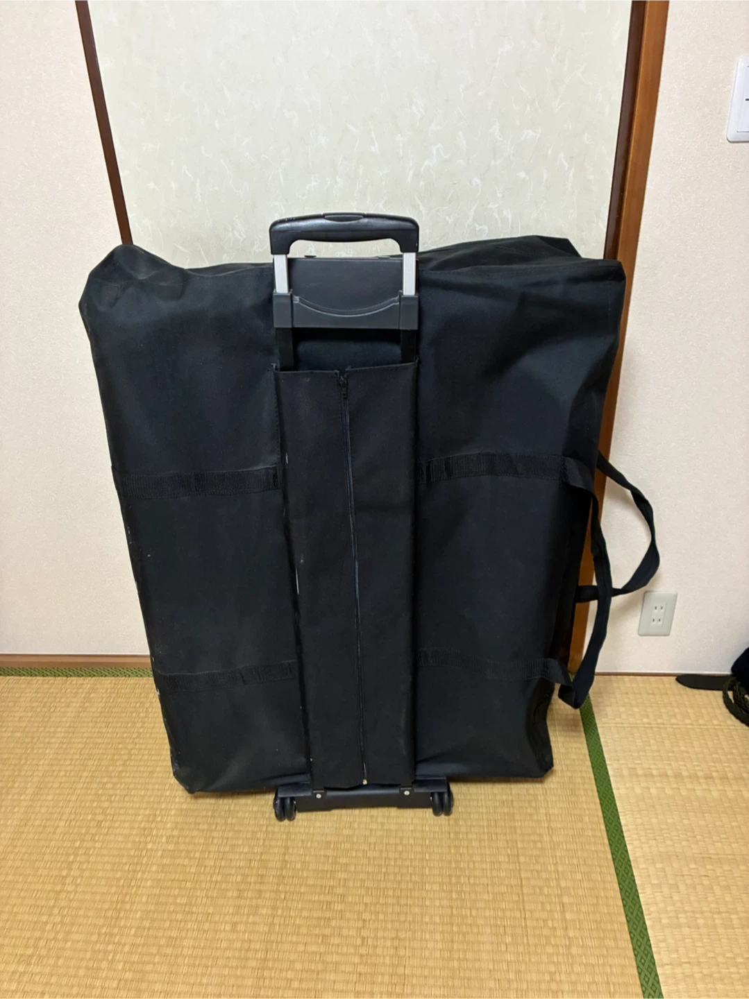 施術用折りたたみベッド(状態良い)の写真5枚目