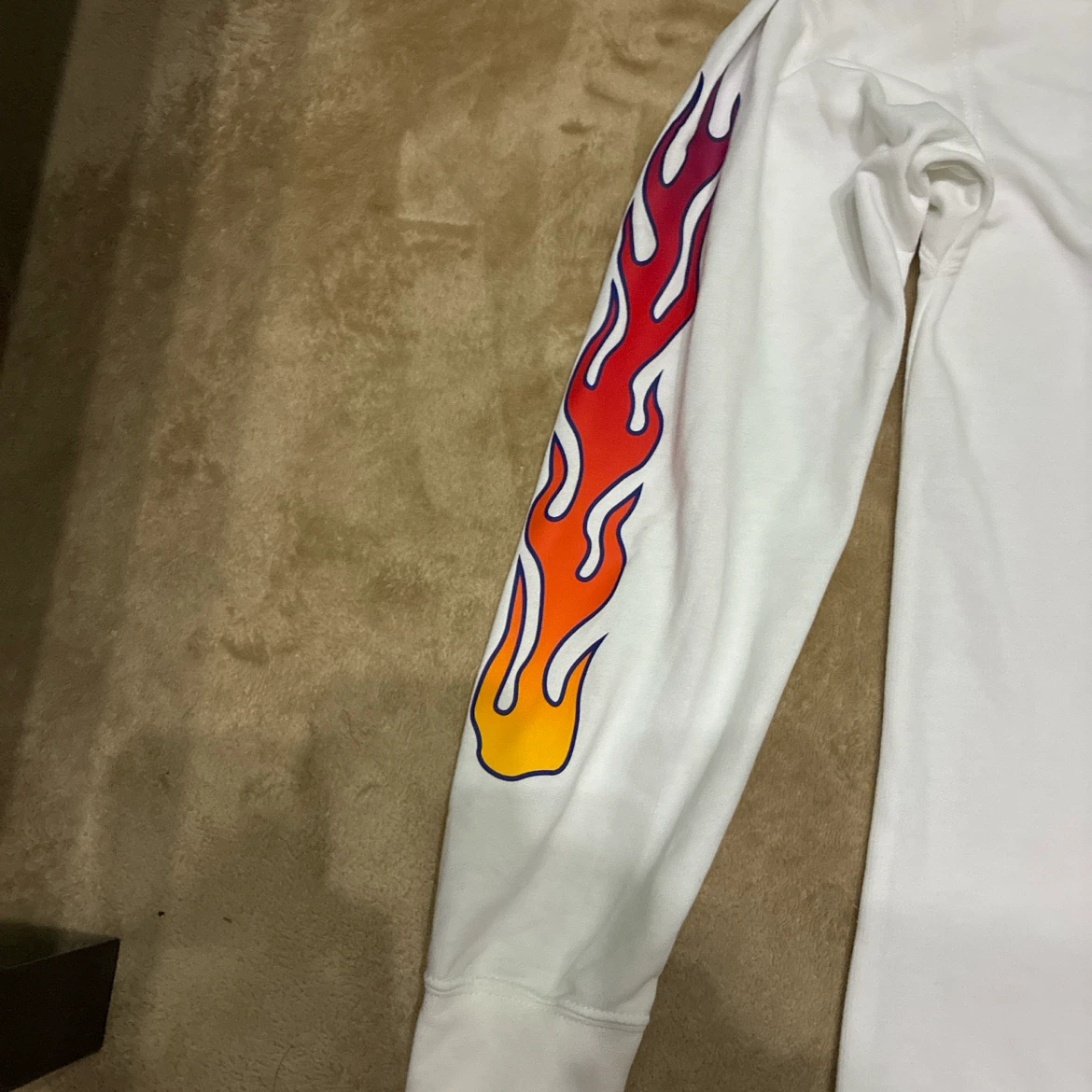 NIKE 長袖シャツ ファイヤーパターン DRY-FIT ホワイト Sサイズの写真3枚目