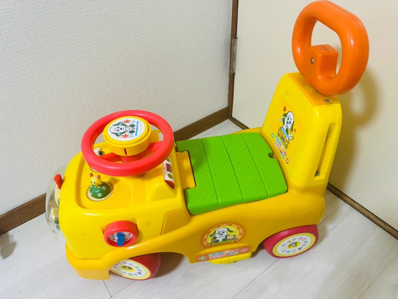 いないいないばあっ! ワンワンとうーたん 足けり乗用
