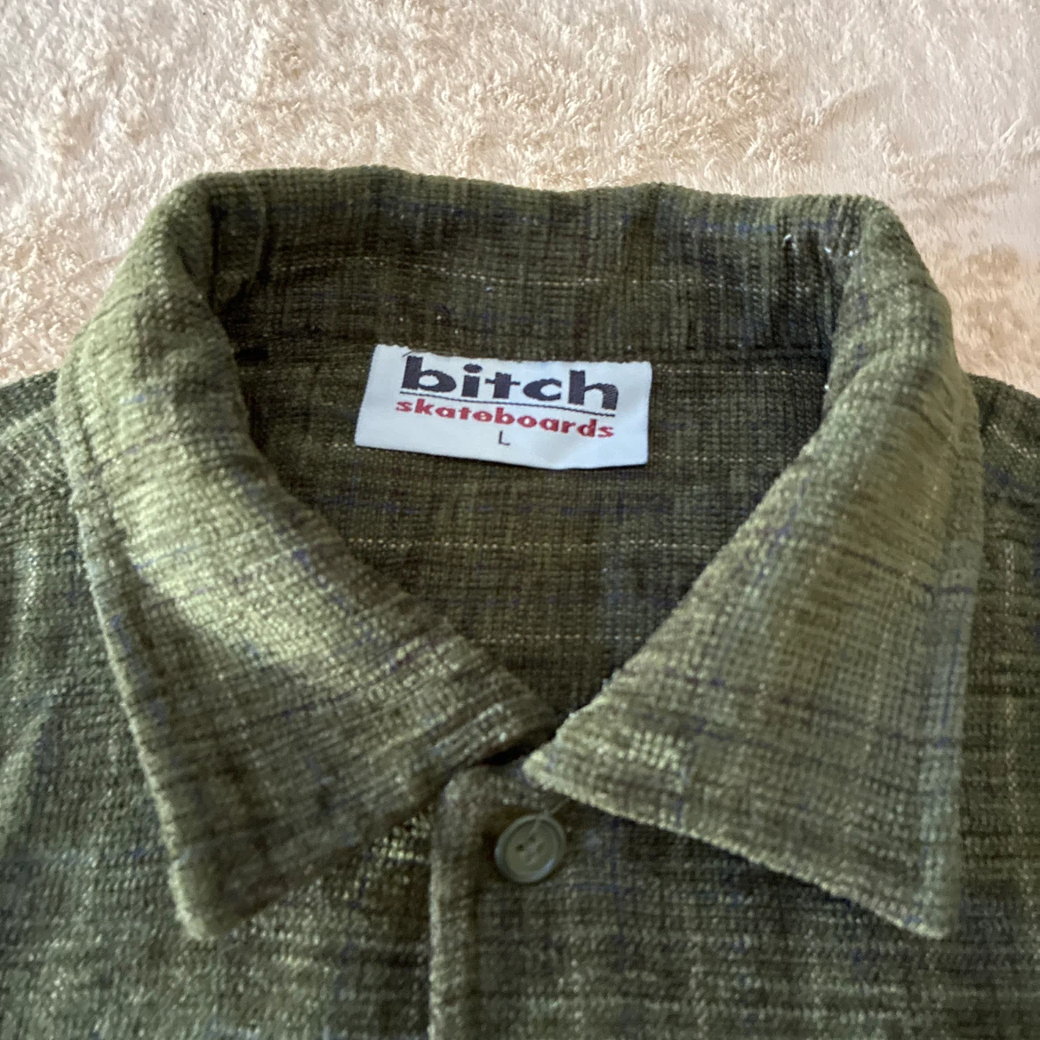 bitch ビッチ skateboards 長袖シャツ オリーブ Lサイズの写真2枚目