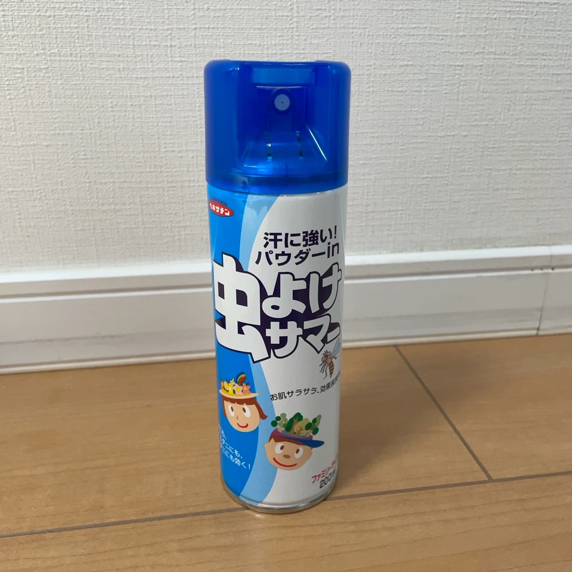 防虫スプレー