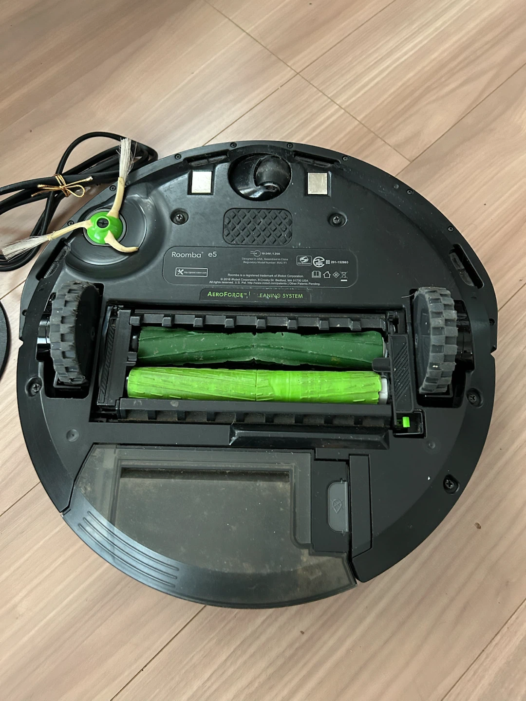 アイロボット ルンバ e5 ロボット掃除機の写真2枚目