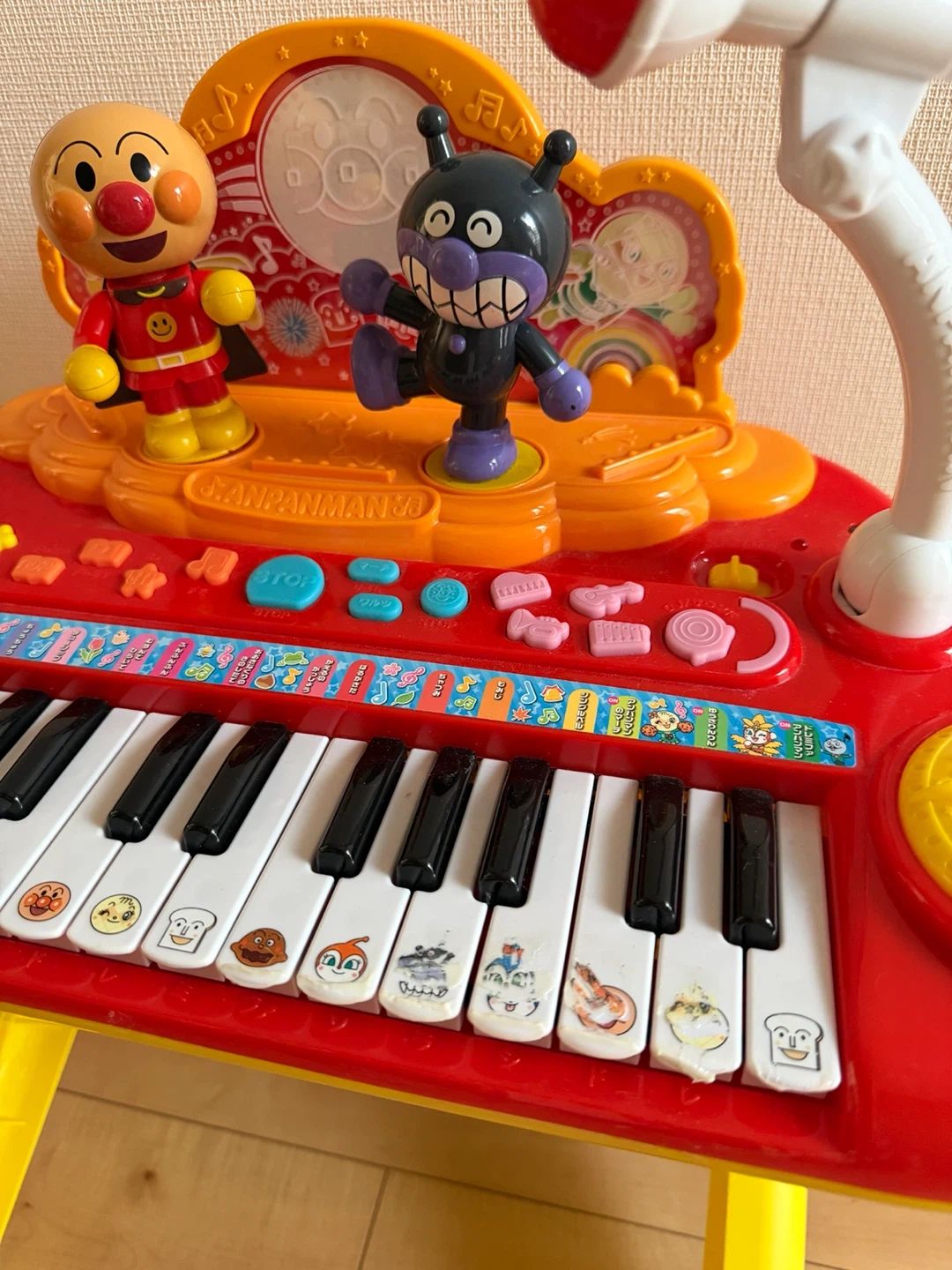 アンパンマン おもちゃ キーボード 椅子付きの写真3枚目