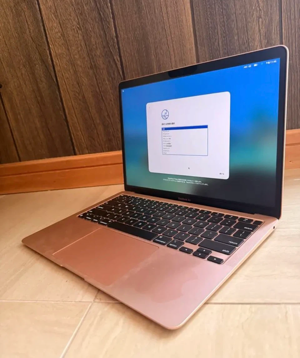 iPhone 交換 MacBook Air M1をiPhoneと[交換]していただける方を探しています。の写真4枚目