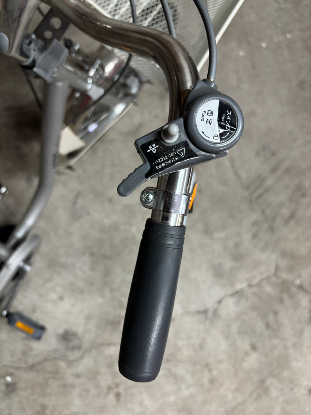 【中古品】エアロトライク 三輪自転車 シルバーの写真8枚目