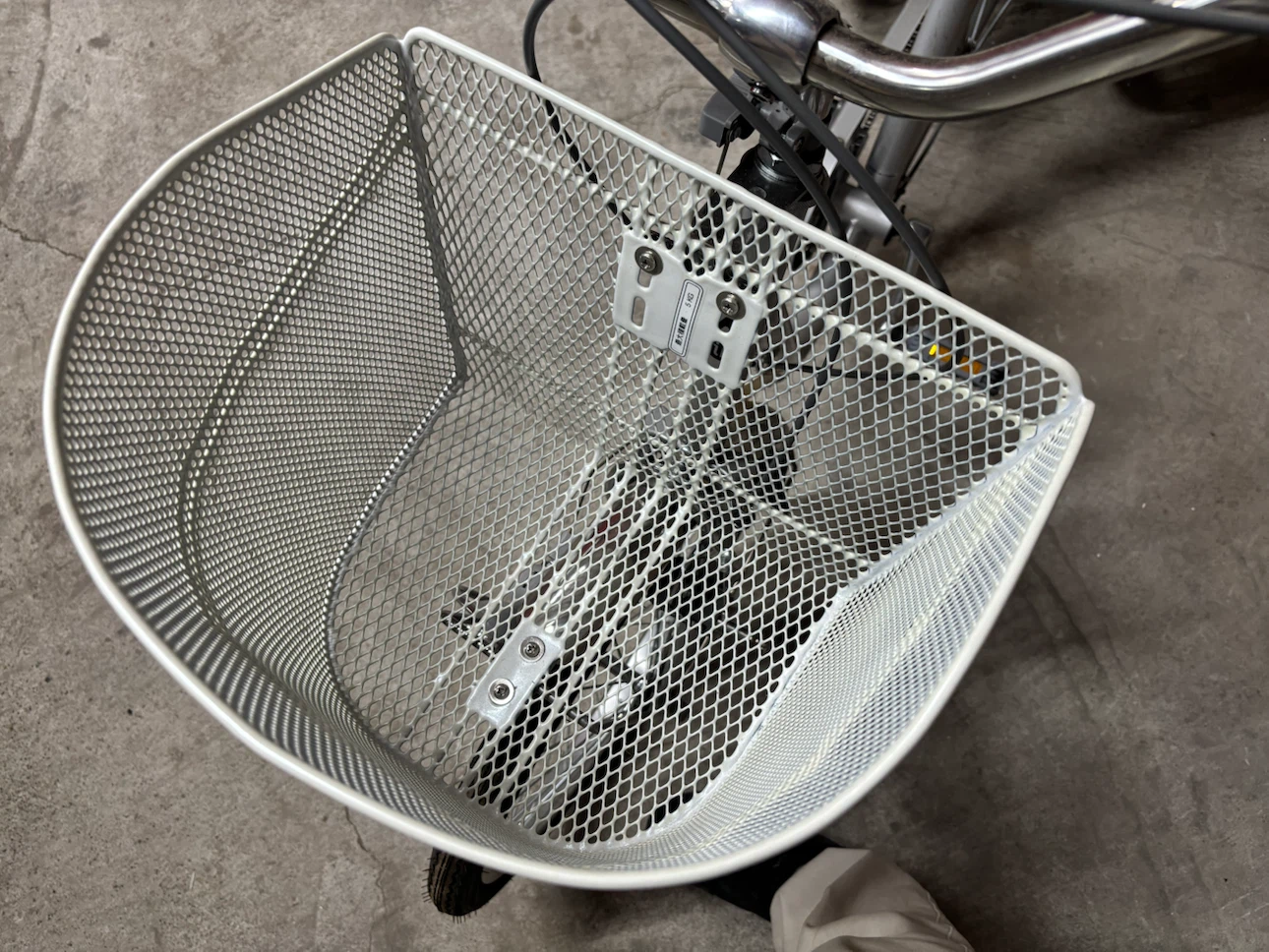 【中古品】エアロトライク 三輪自転車 シルバーの写真9枚目