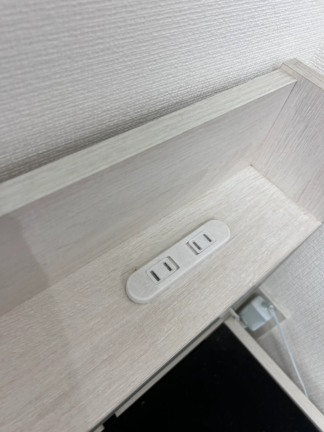 [急募‼️]コンセント付き収納シングルベッドフレームの写真3枚目