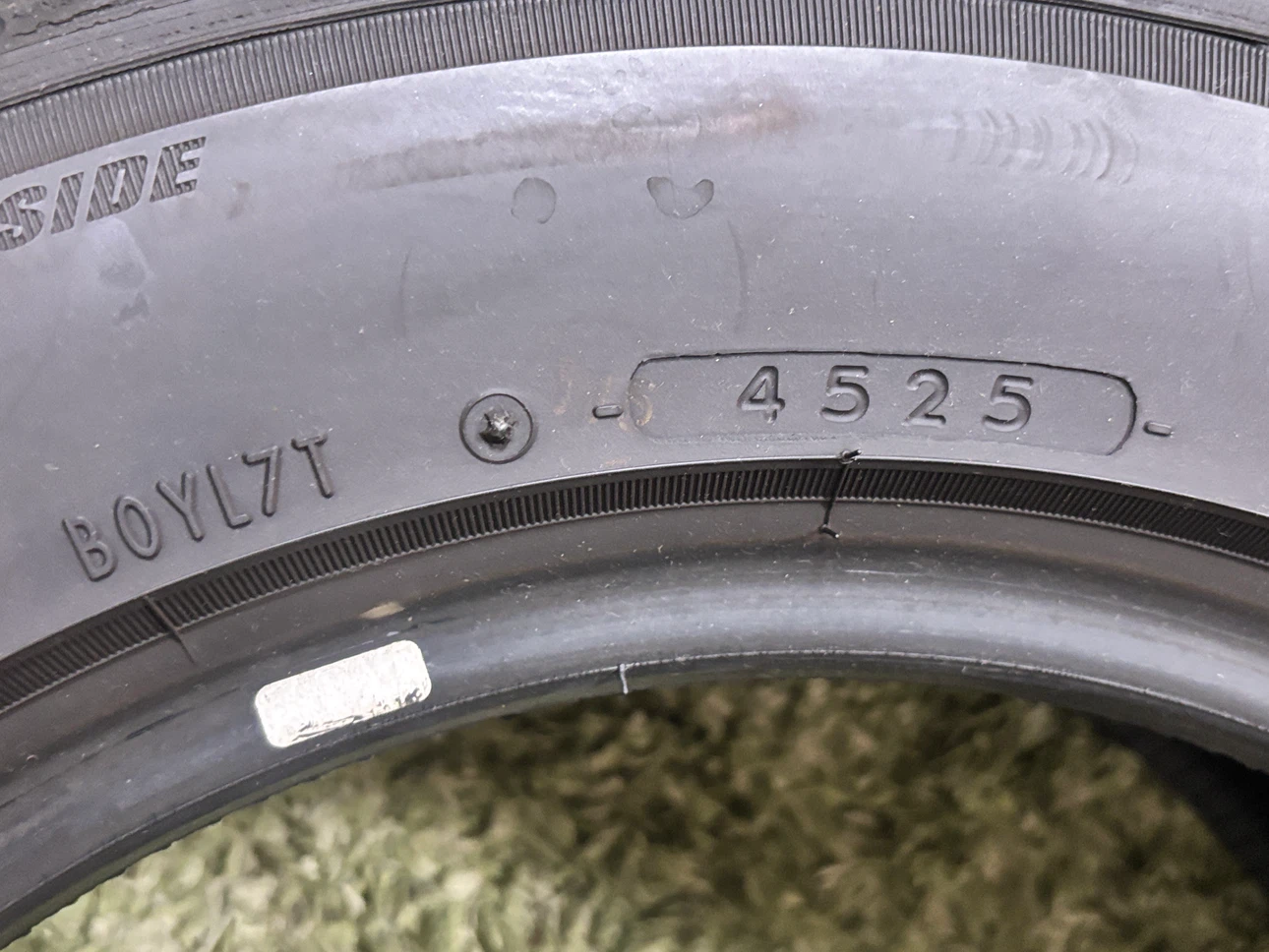 ヨコハマ アドバンネオバ AD09 185/60R14 2本の写真5枚目