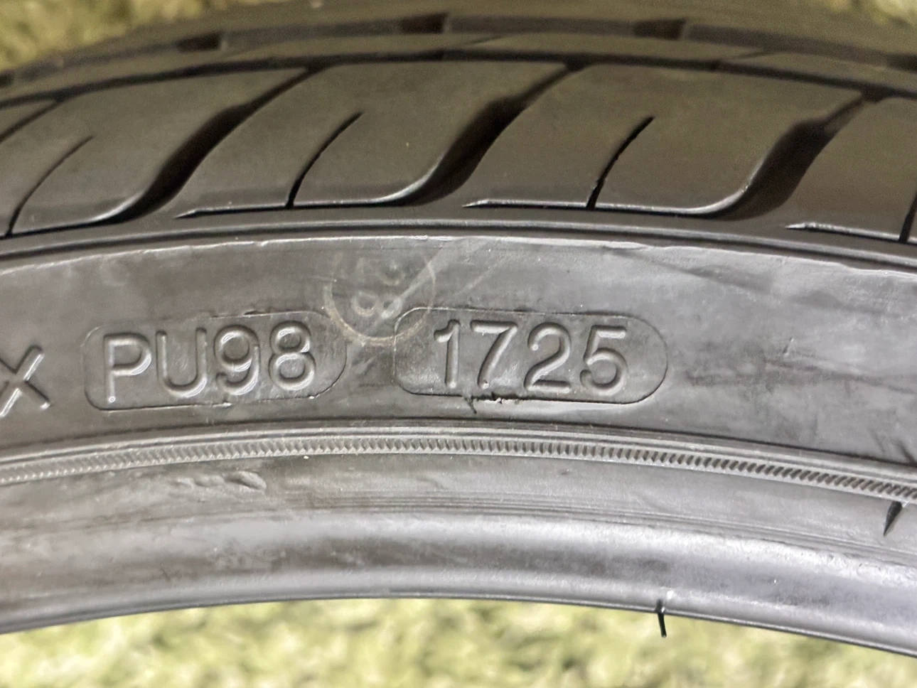 ナンカン タイヤ 235/30ZR20の写真5枚目