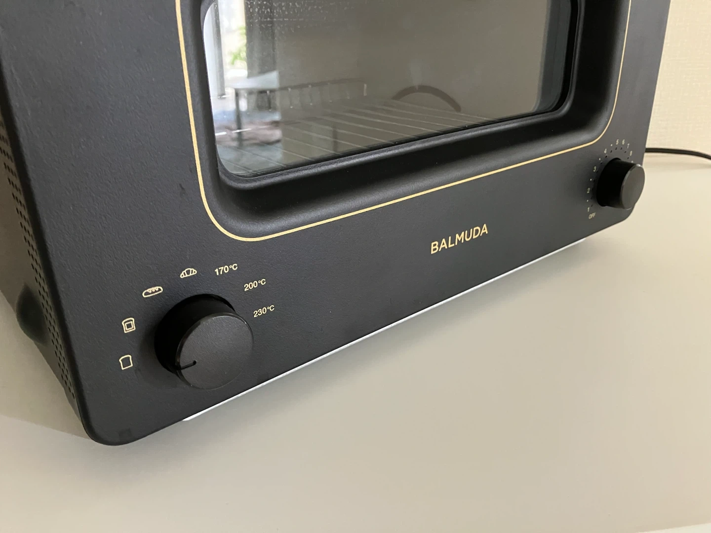 バルミューダのスチームオーブントースターの写真4枚目