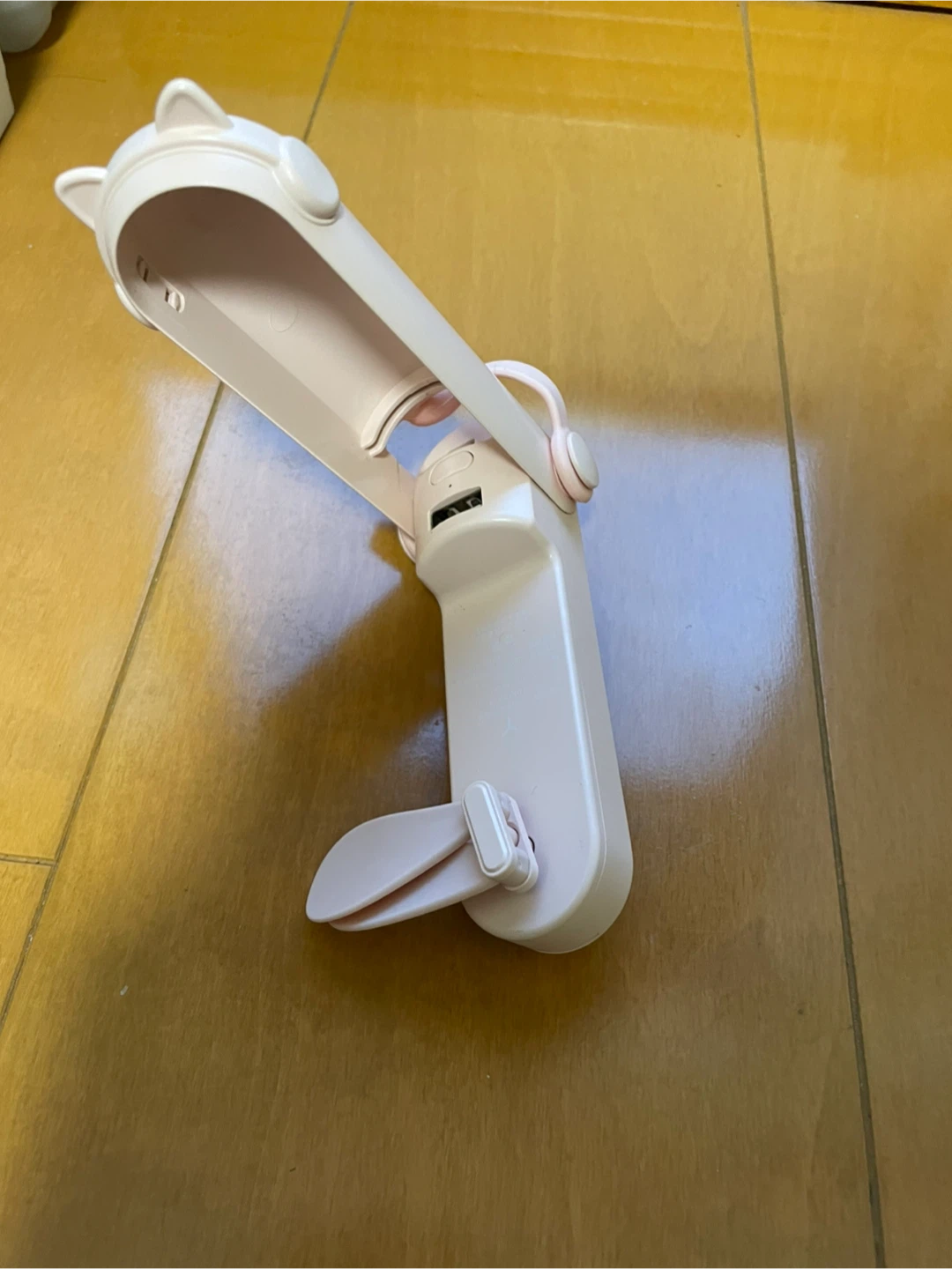 ハンディファン ミニ扇風機 ピンクの写真5枚目