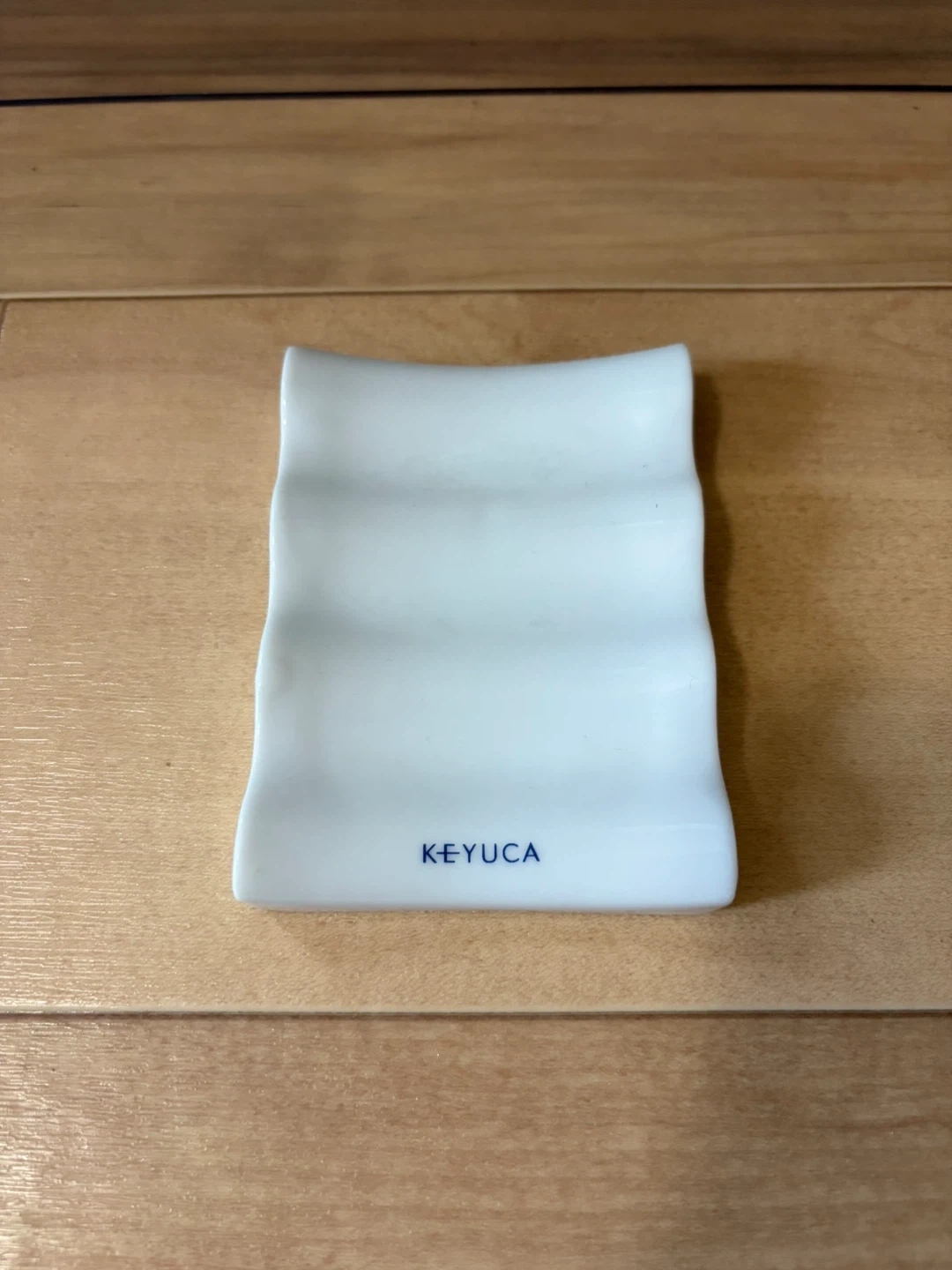 ケユカ 陶器製 ソープディッシュ 石鹸置き