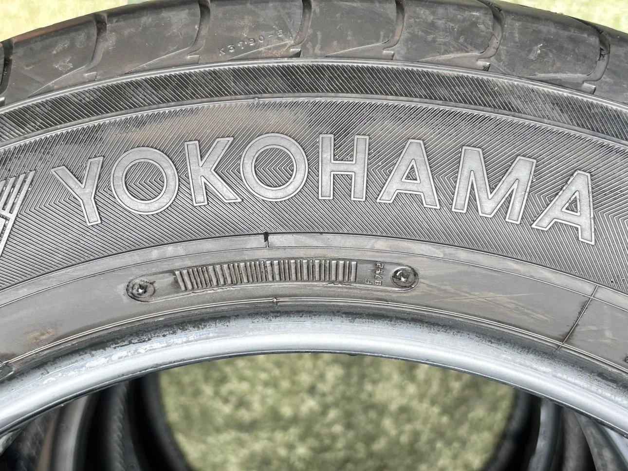 ヨコハマ ブルーアース E51 225/60R17 4本セットの写真3枚目