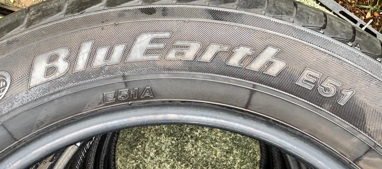 ヨコハマ ブルーアース E51 225/60R17 4本セットの写真4枚目