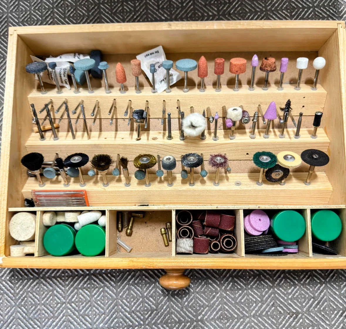 ルーター工具セット 木箱収納の写真3枚目