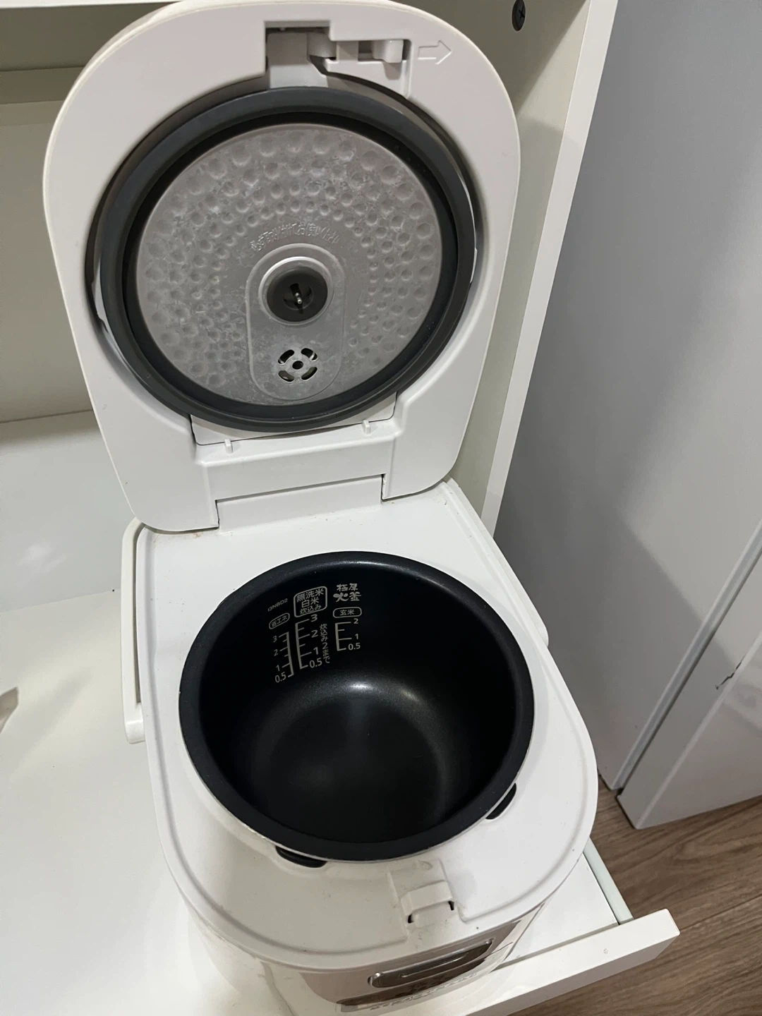 炊飯器の写真2枚目