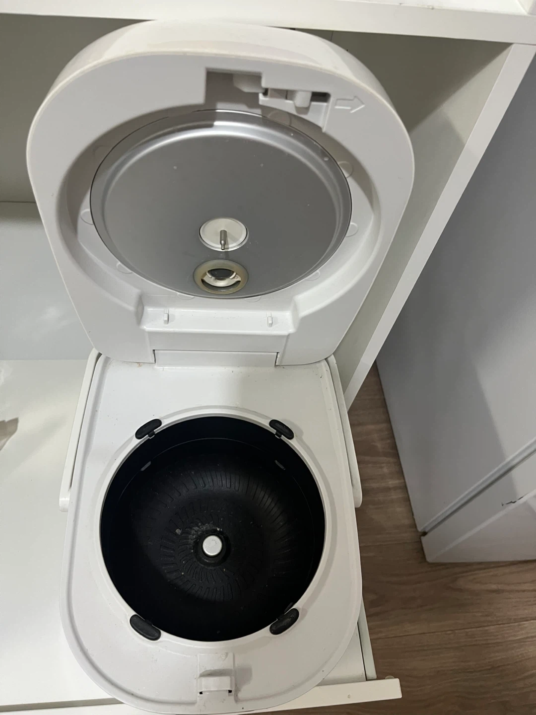 炊飯器の写真3枚目