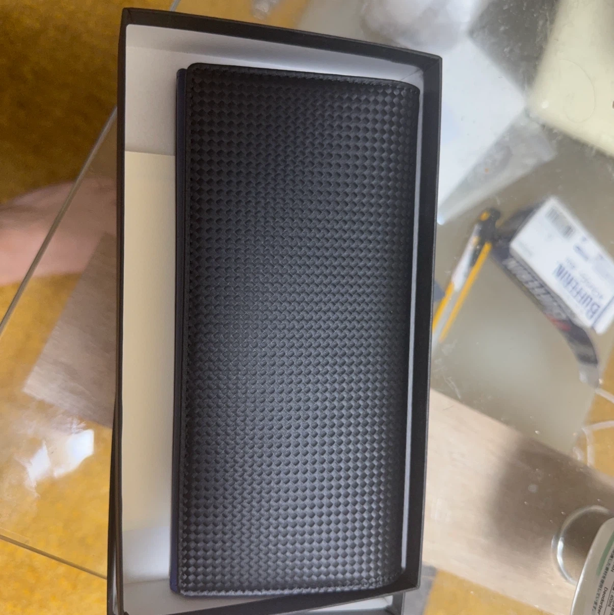 ノイインテレッセ 長財布