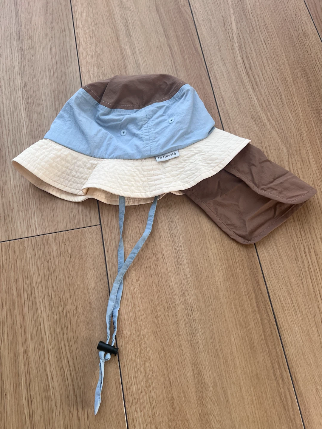 ラ・リベルテ 日よけ付きハット 50cm