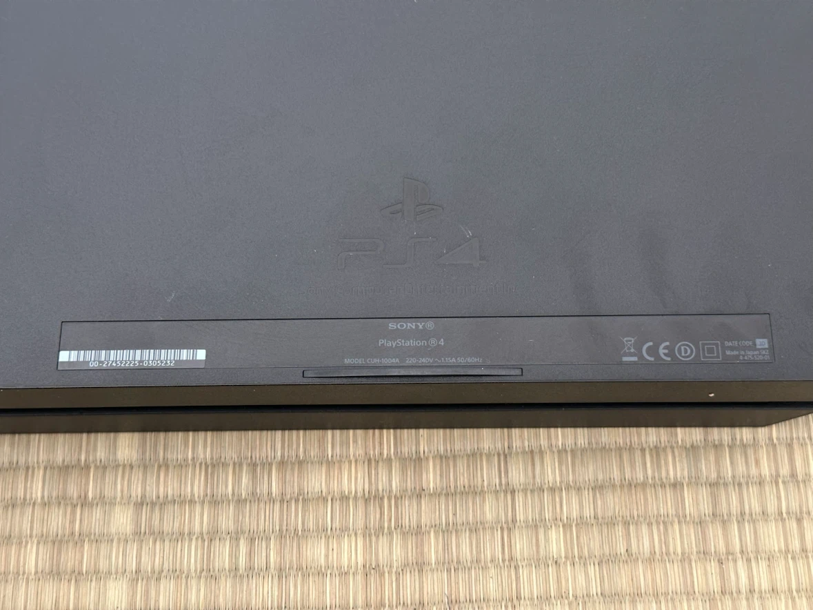 SONY PlayStation 4（PS4）500GB CUH-1004Aの写真4枚目