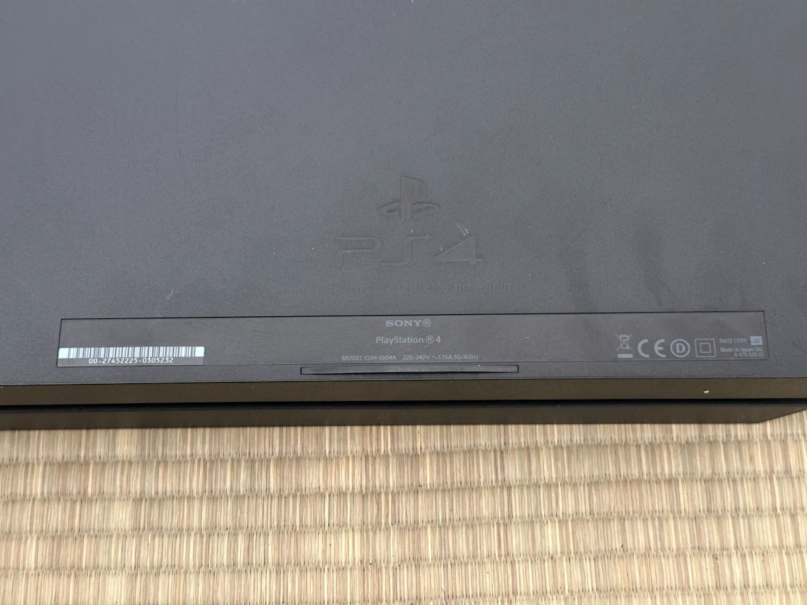 SONY PlayStation 4（PS4）500GB CUH-1004Aの写真4枚目