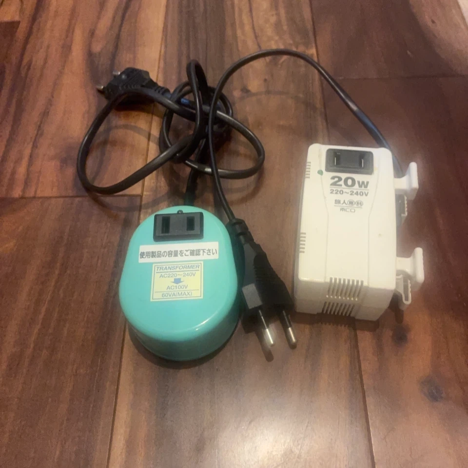 海外用変圧器 2点セット 20W 60VA