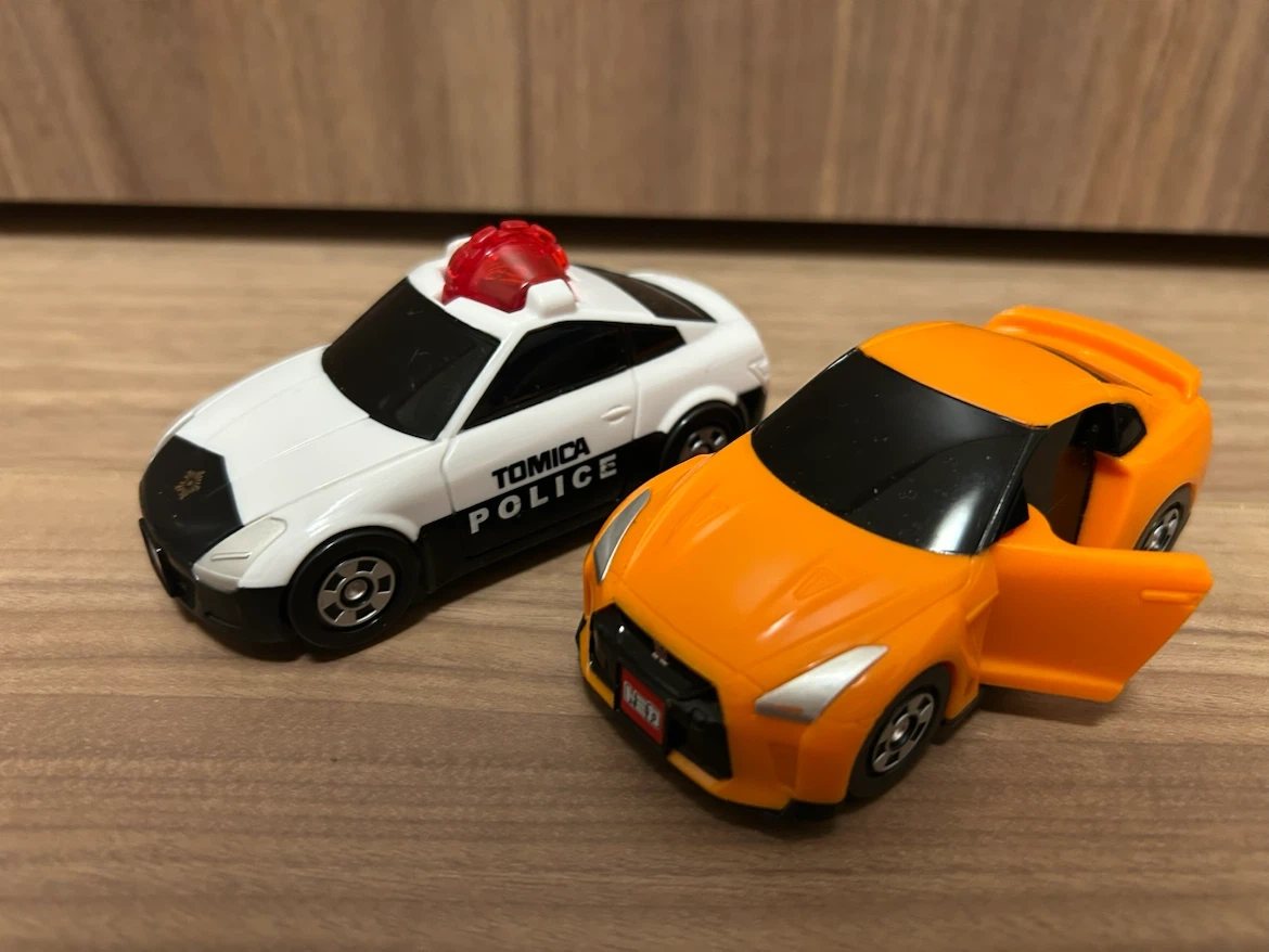 トミカ パトカー & オレンジスポーツカー 2台セット