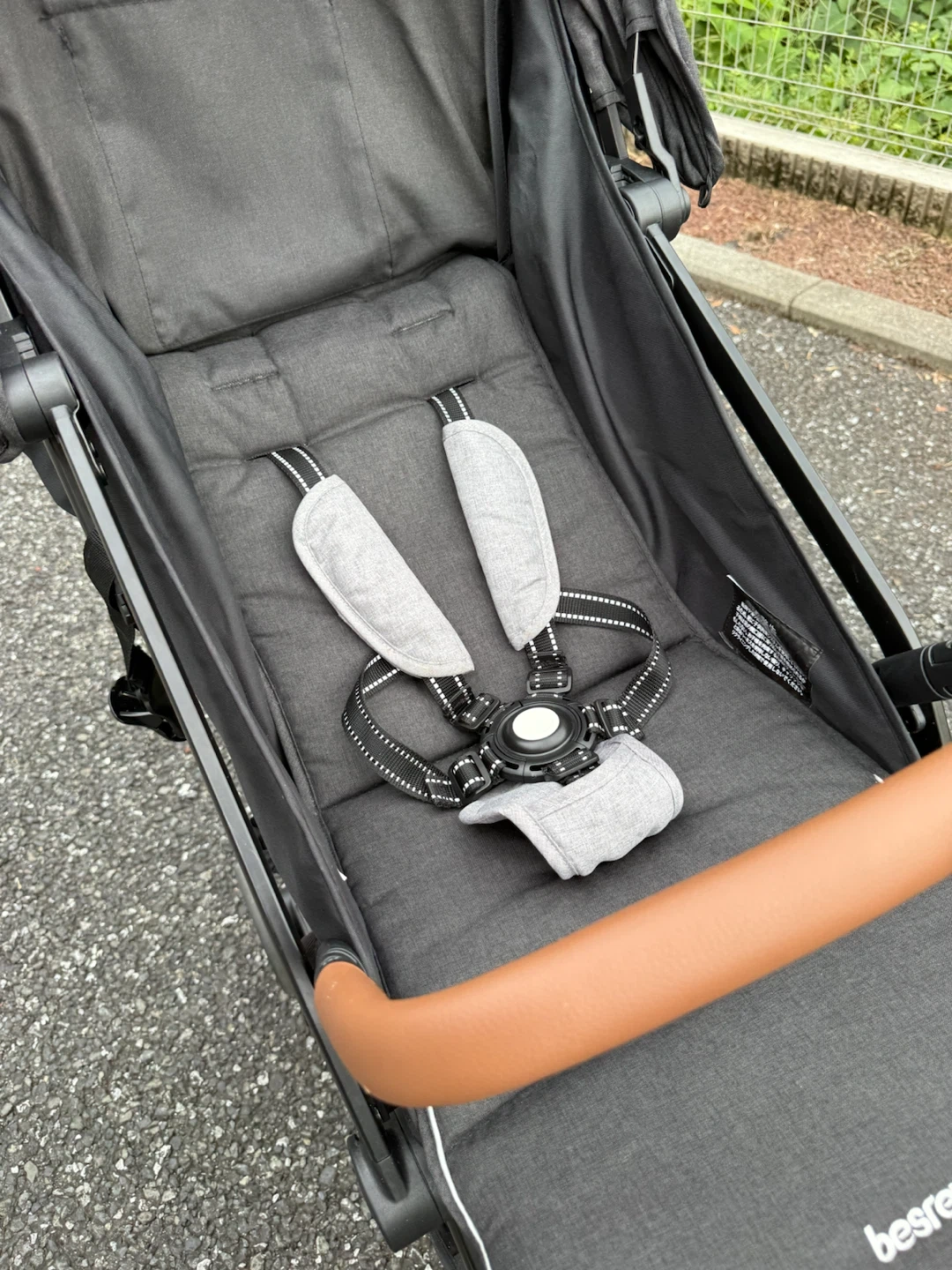 ベスレイ ベビーカー ブラックの写真3枚目
