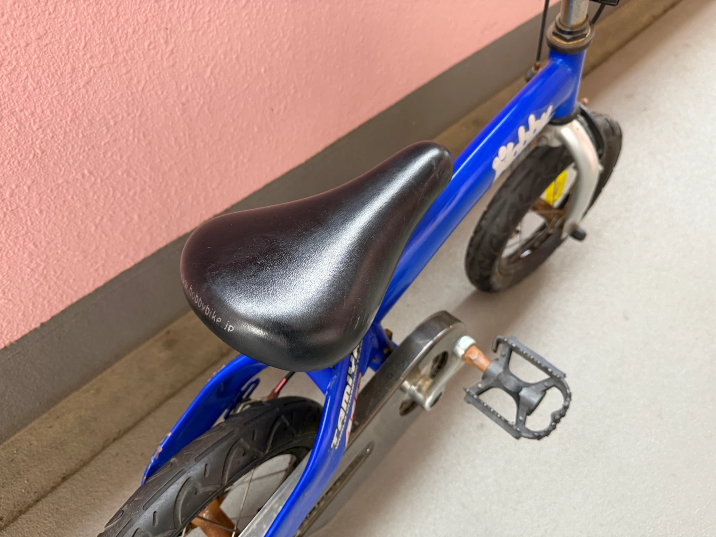 【手渡し限定】へんしんバイク12インチ　補助輪付属の写真6枚目