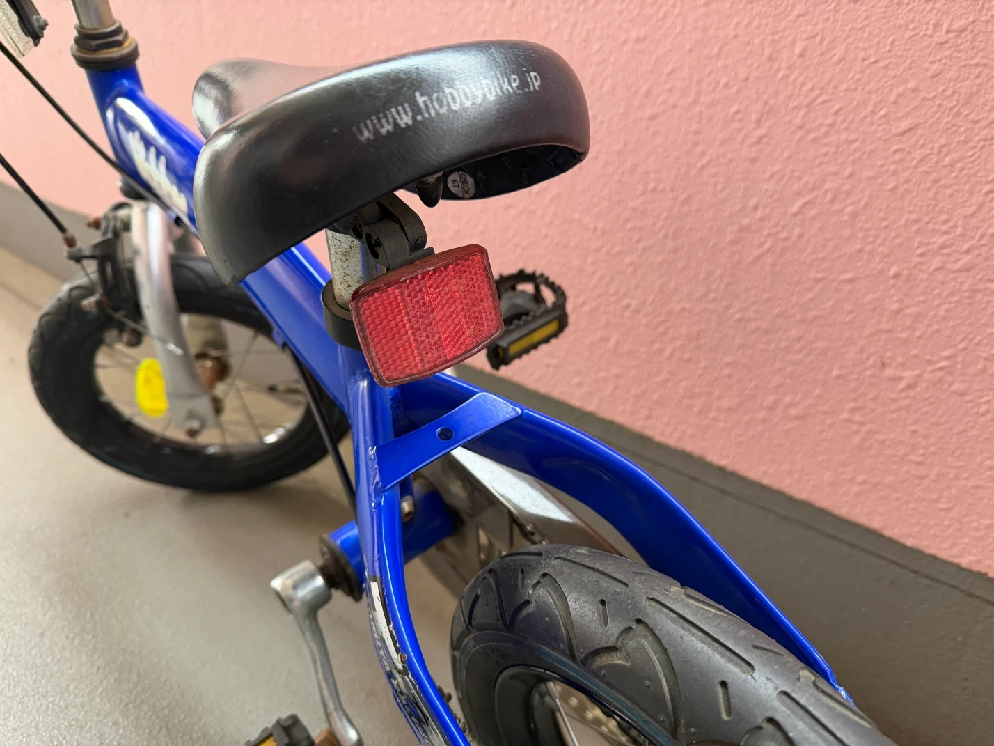 【手渡し限定】へんしんバイク12インチ 補助輪付属の写真8枚目