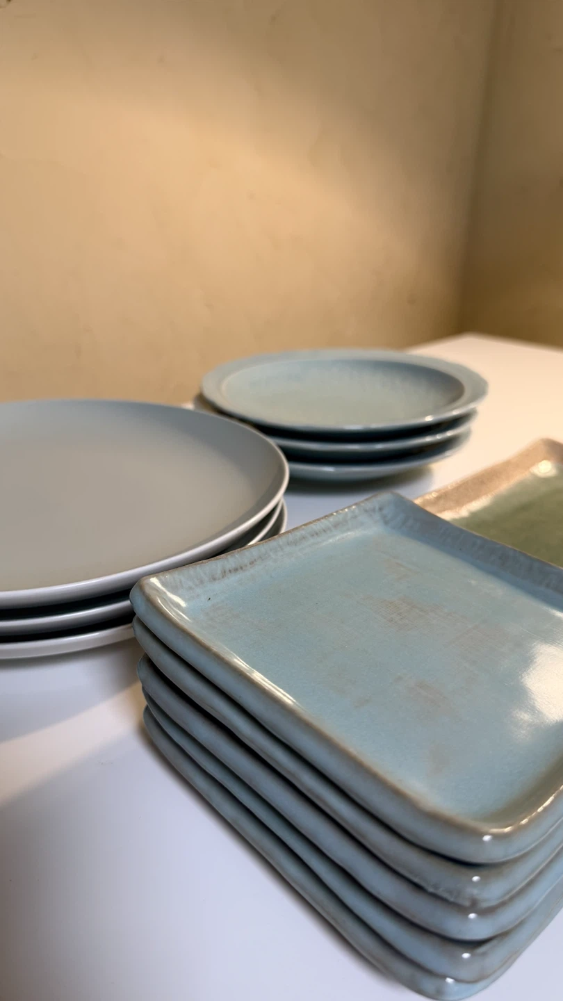 陶器皿セット 角皿・丸皿 まとめ売りの写真2枚目