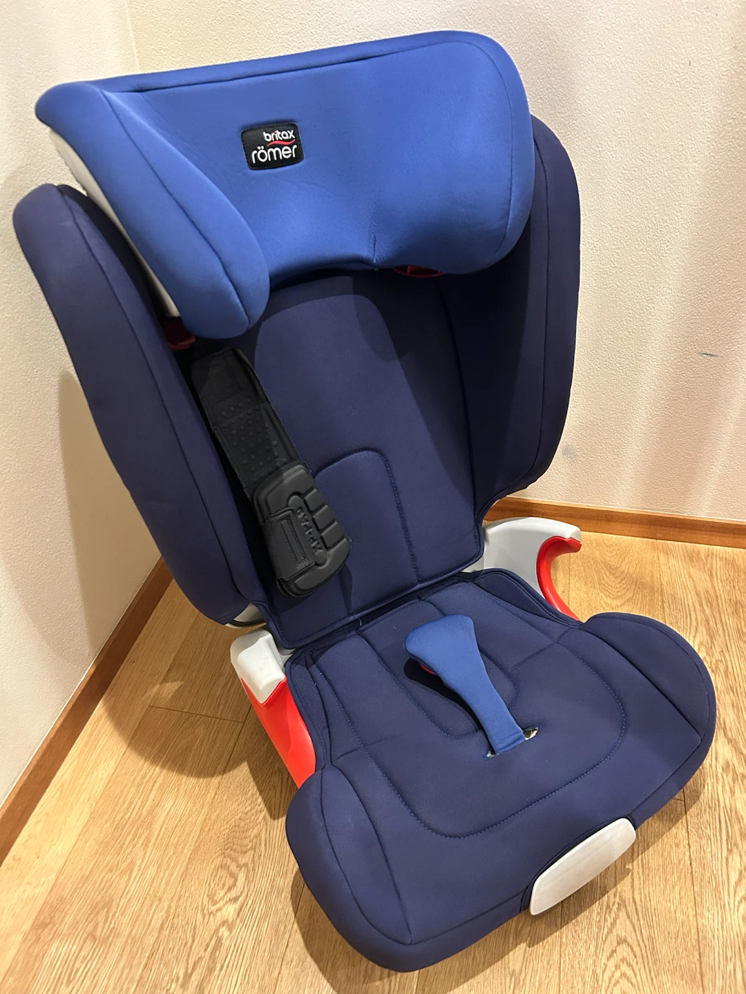 ブリタックスレーマー ジュニアシート　KID FIX Ⅱ XPの写真3枚目