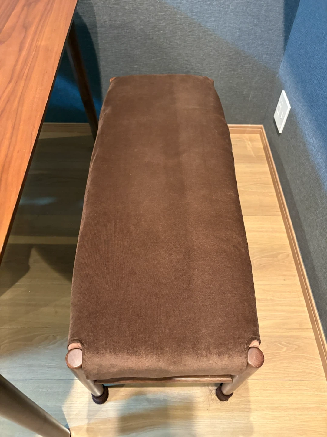 木製ダイニングテーブル チェア ベンチ 3点セットの写真2枚目