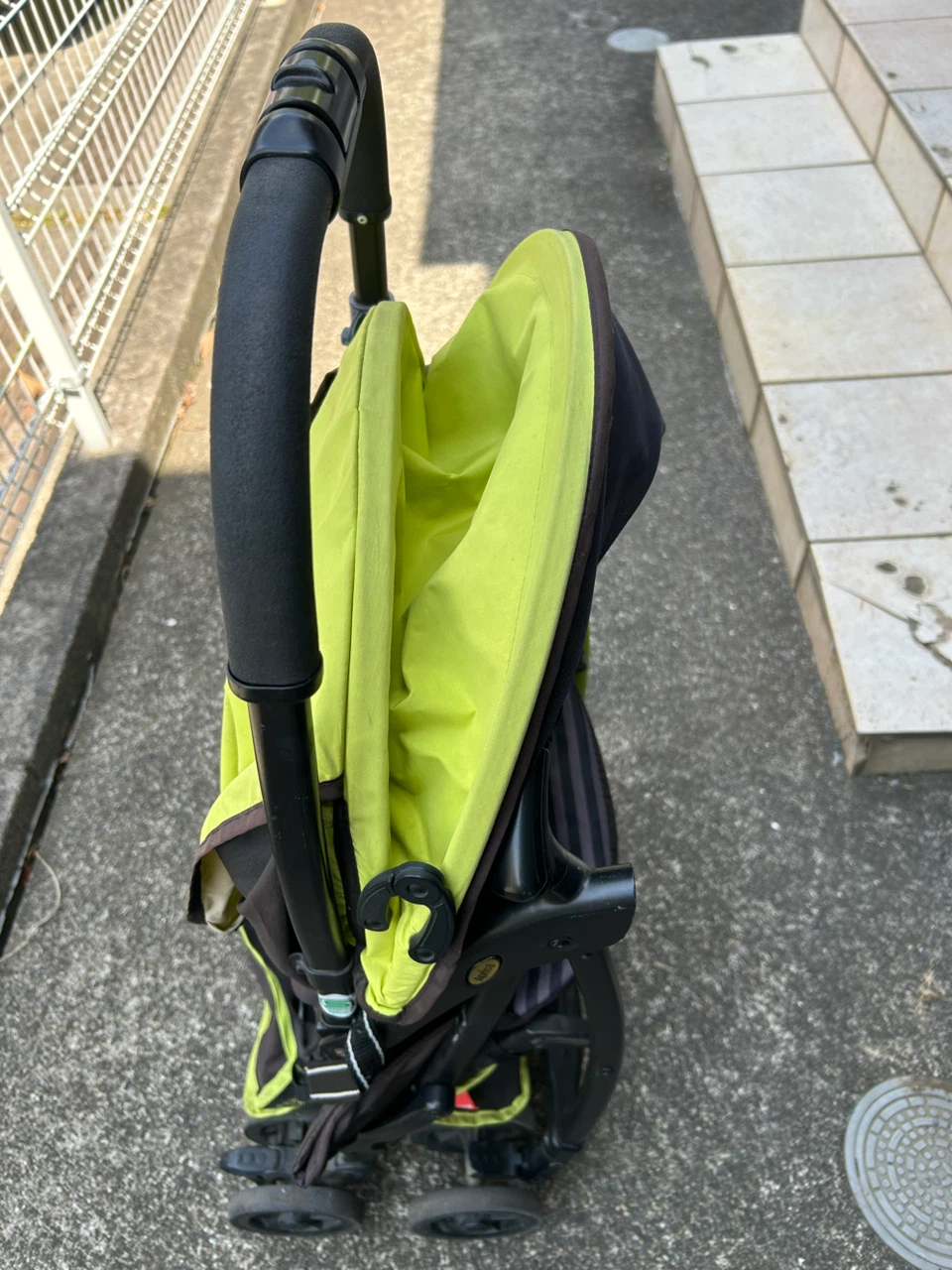 アップリカ ベビーカー グリーンの写真3枚目