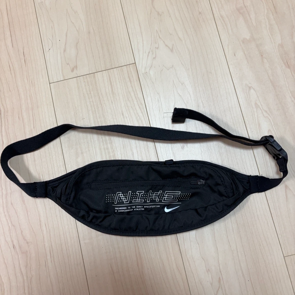 【値下げしました】ナイキ ウエストバッグ ブラック