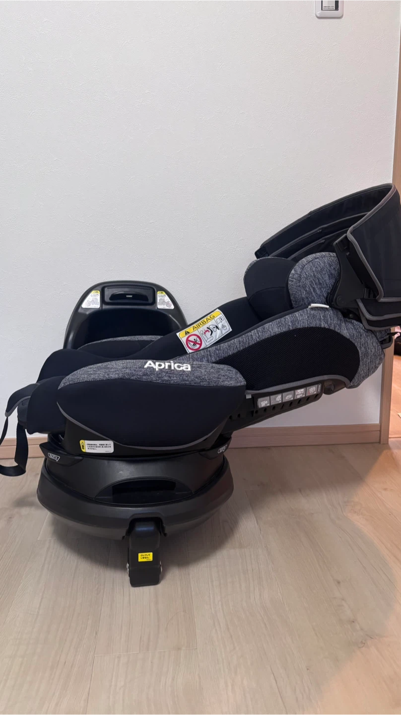 アップリカ ISOFIX チャイルドシートの写真2枚目