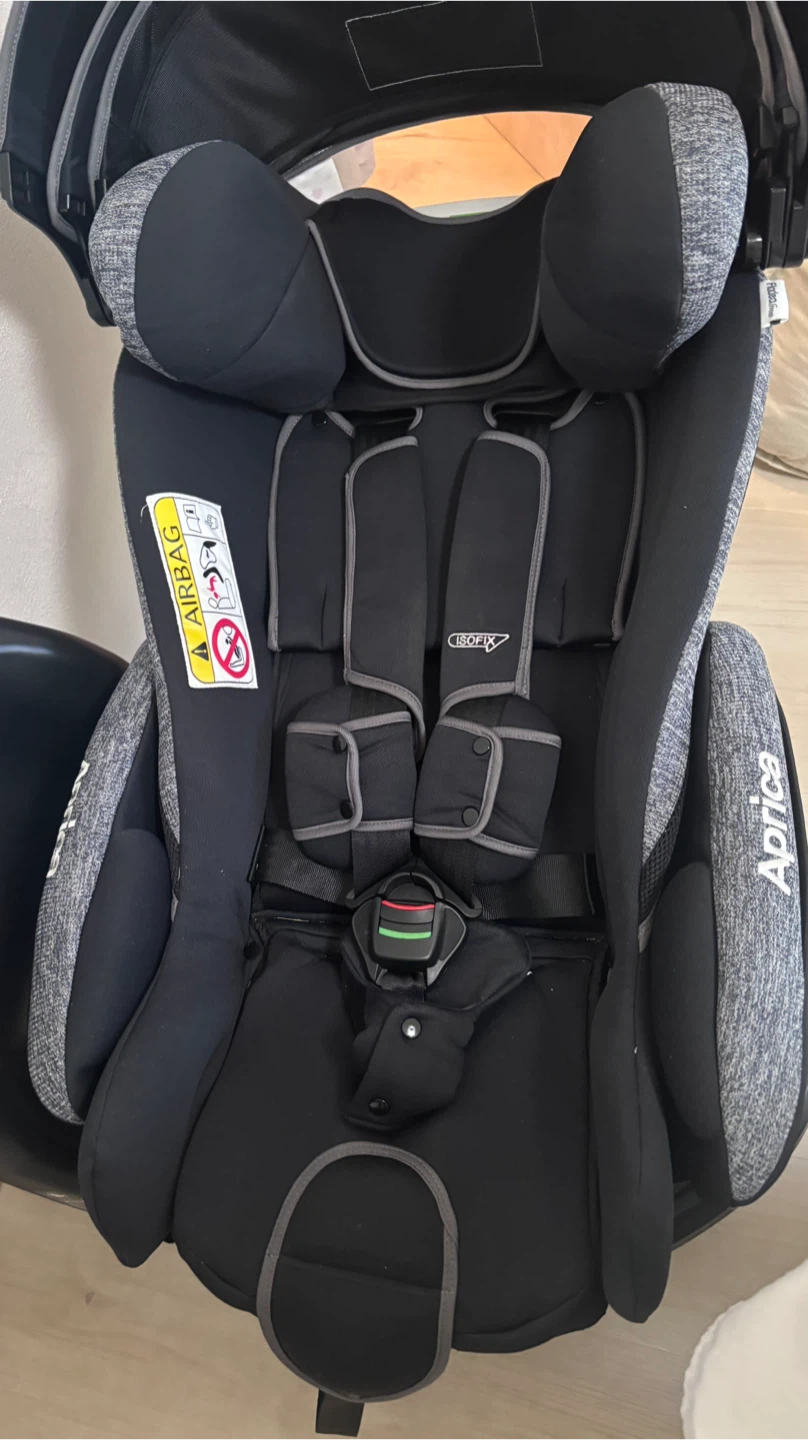 アップリカ ISOFIX チャイルドシートの写真4枚目