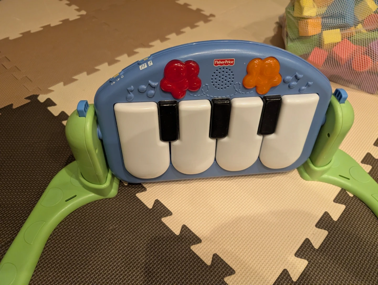 フィッシャープライス ベビージム ピアノ