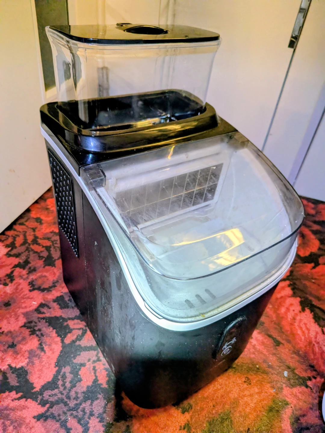★新同★美品★元箱入り★自動製氷機 四角い氷が最短6分！購入価格→2万1､900円を値引相談OKで