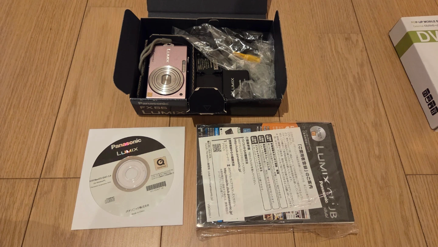 パナソニック ルミックス DMC-FX66 ピンクの写真2枚目