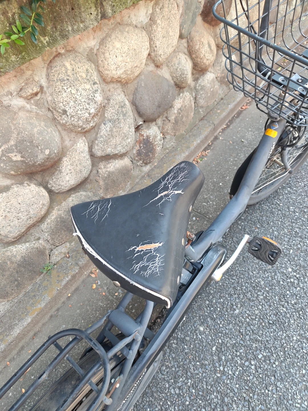 電動自転車 (パンクしたタイヤ)の写真5枚目