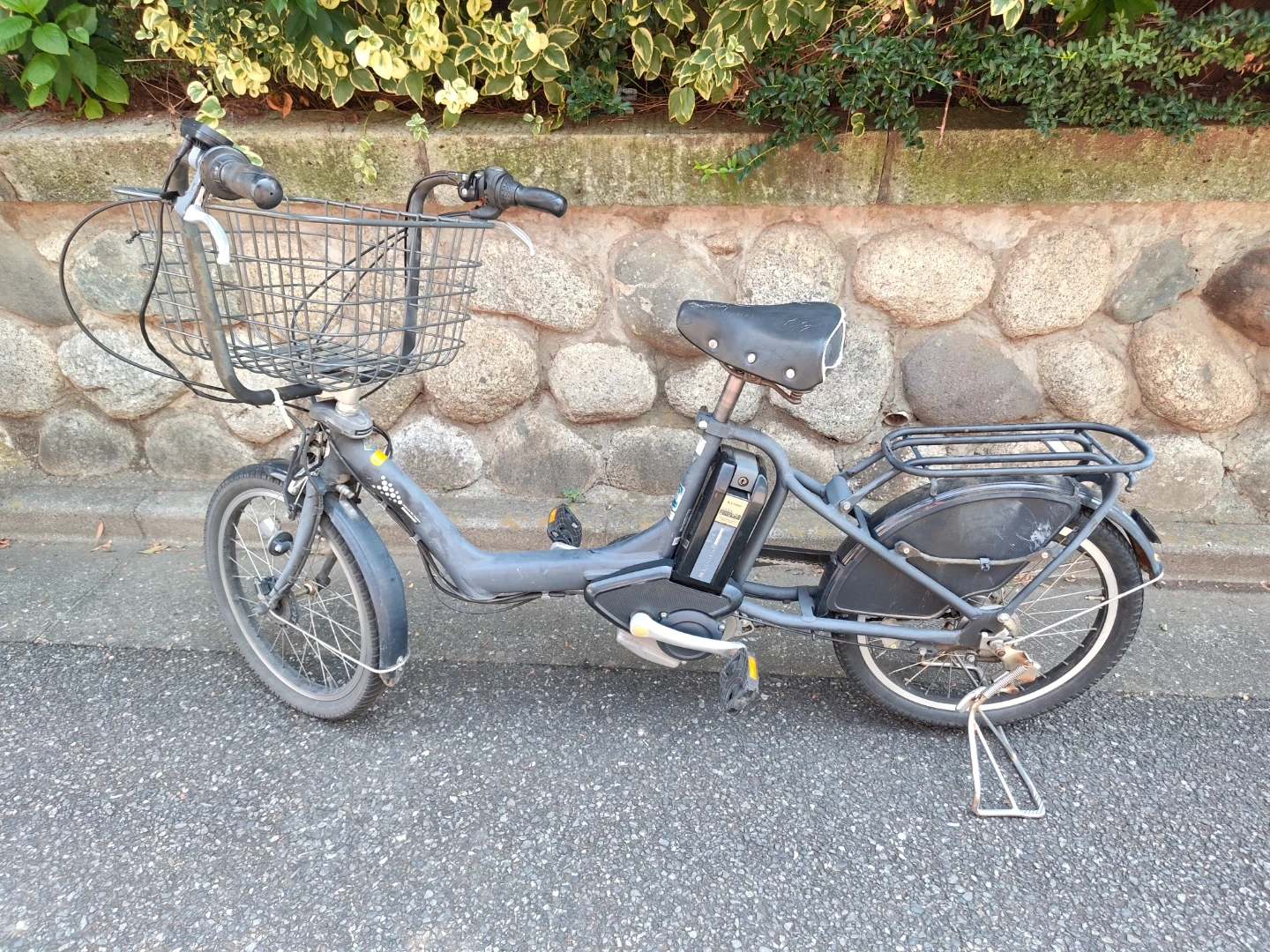 電動自転車 (パンクしたタイヤ)の写真6枚目