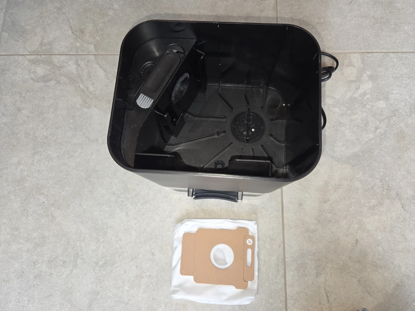 アイロボット ルンバ Max 705の写真3枚目
