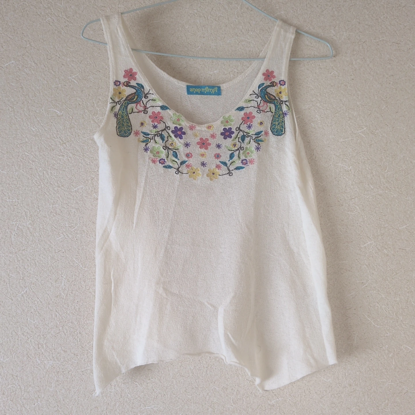 【anap mimpi】アナップミンピ 花柄刺繍 タンクトップ