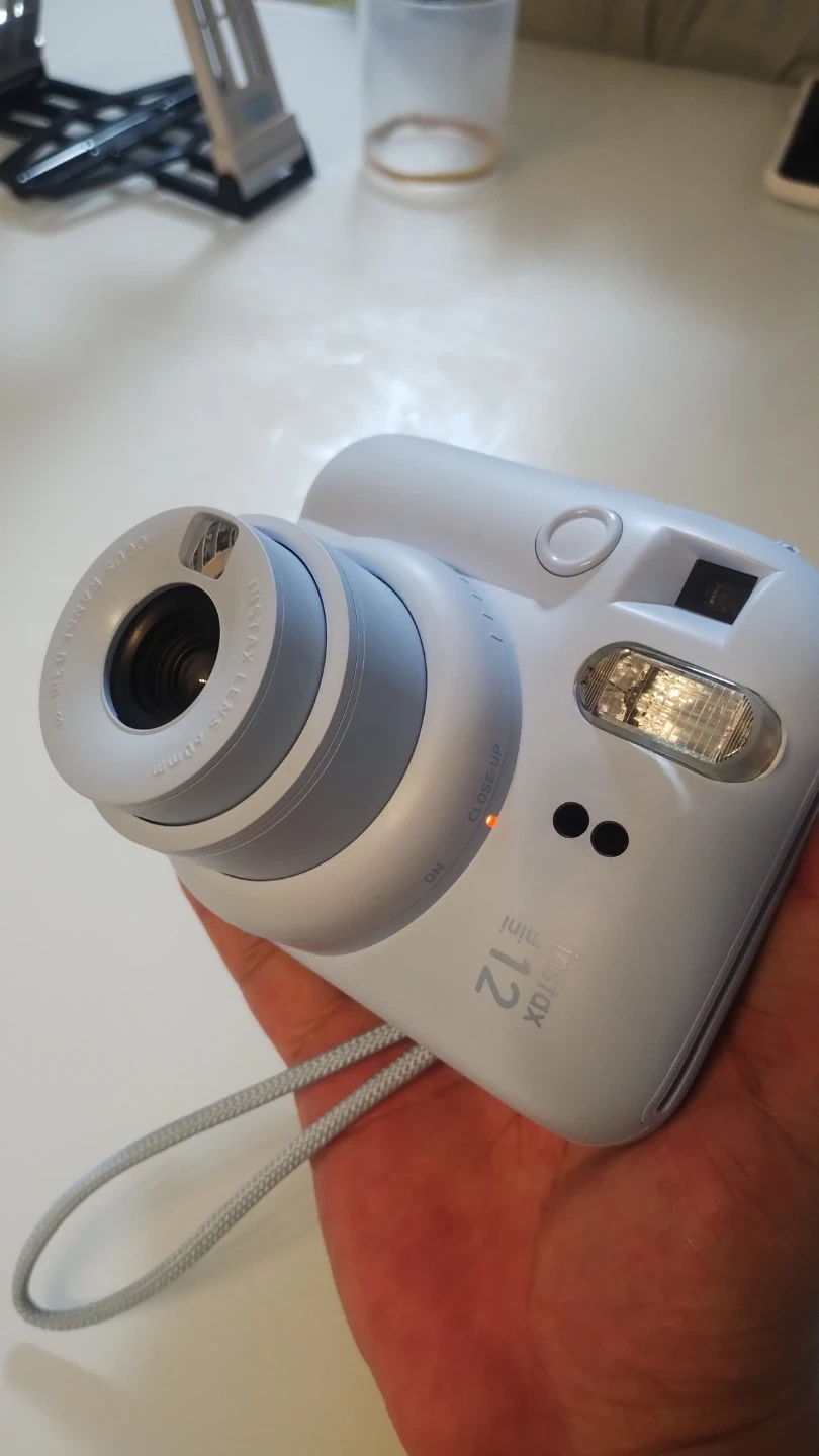 富士フイルム チェキ instax mini 12の写真3枚目