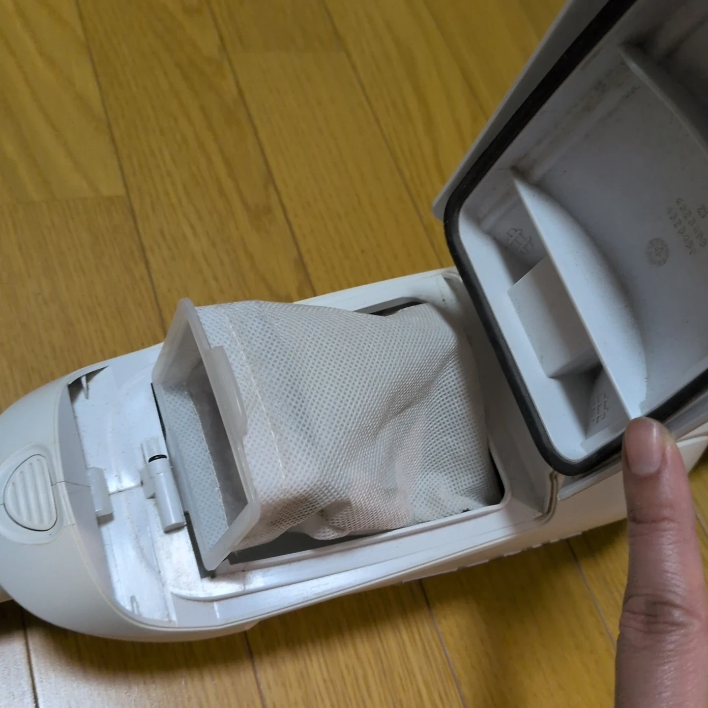 マキタ 充電式クリーナ CL182FDの写真6枚目