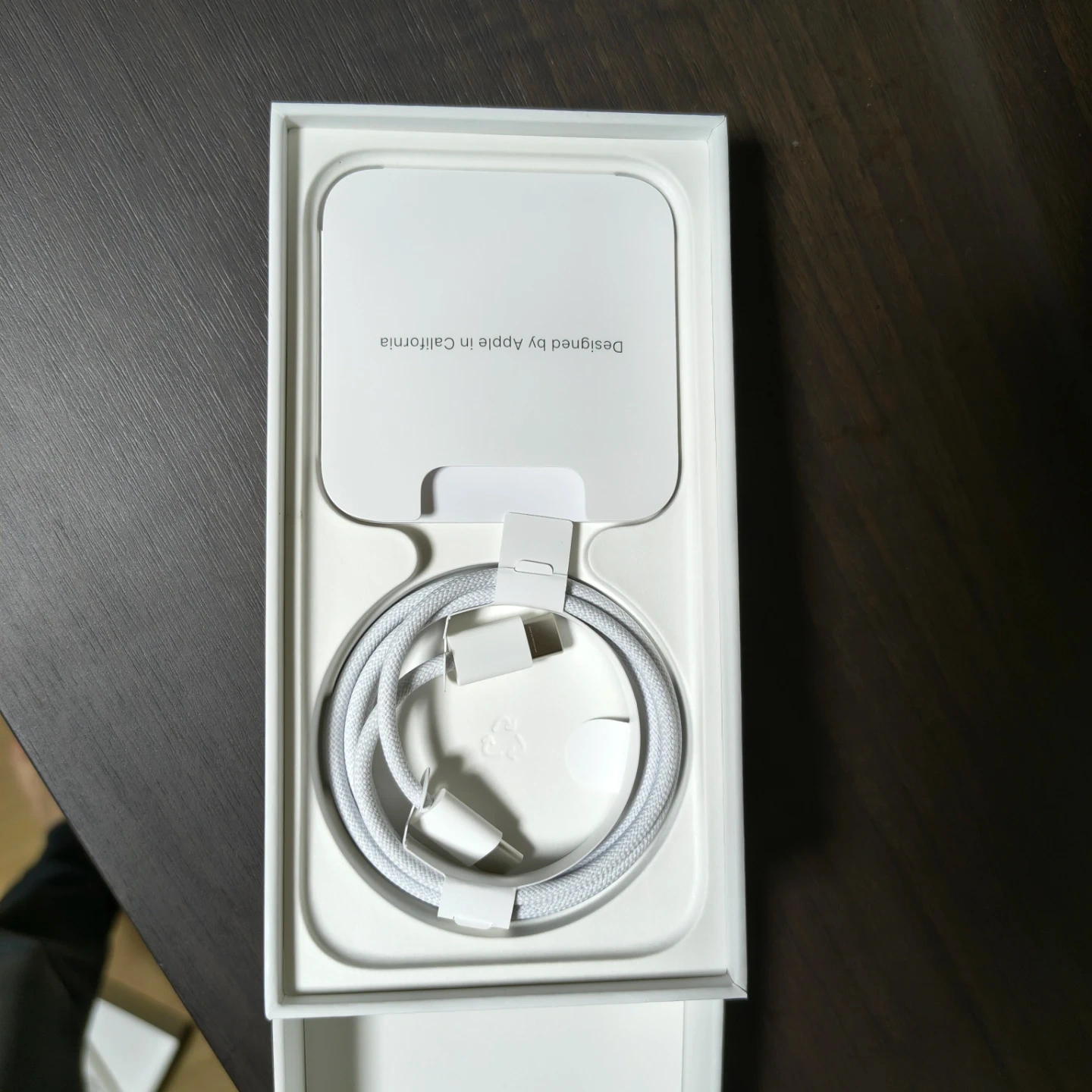 アップル iPhone 15 外箱・付属品の写真2枚目