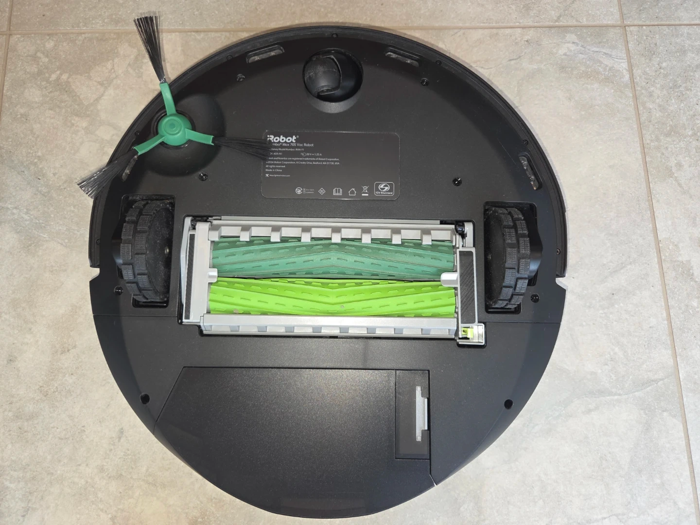 アイロボット ルンバ Max 705の写真2枚目
