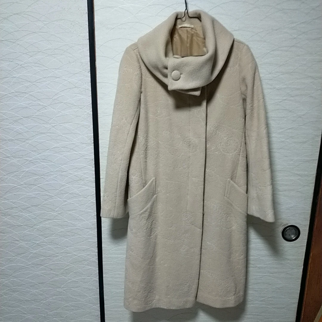ベージュのコート