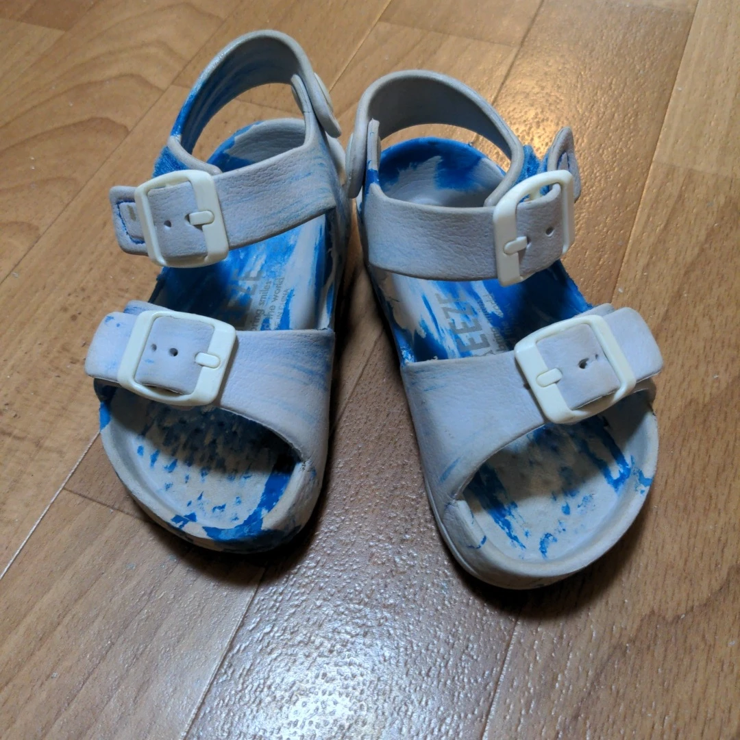 人気カラー◆ブリーズ サンダル 15cm マーブル水色の写真2枚目